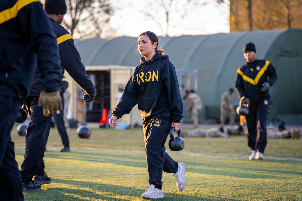 1AD DSB Conducts Physical Fitness Training