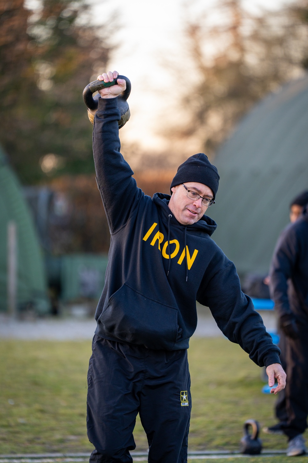 1AD DSB Conducts Physical Fitness Training