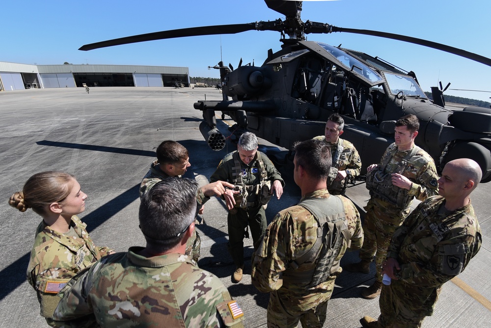 Chief of the National Guard Bureau visits South Carolina National Guard aviation facility