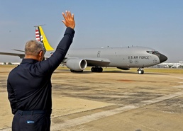 Adjutant General spends time with Thai senior leaders during RTAF celebration