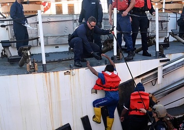 Coast Guard Cutter Kimball interdicts illegal drugs in Eastern Pacific Ocean
