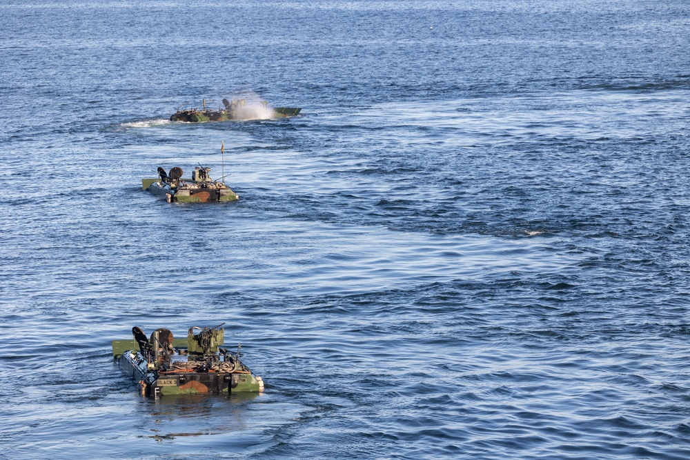 DVIDS - Images - QUART 25.2: ACVs launch from USS Somerset (LPD 25 ...