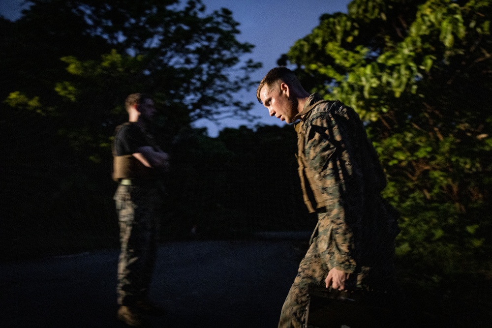 12th LAAB Marines Participate in a MCMAP Course