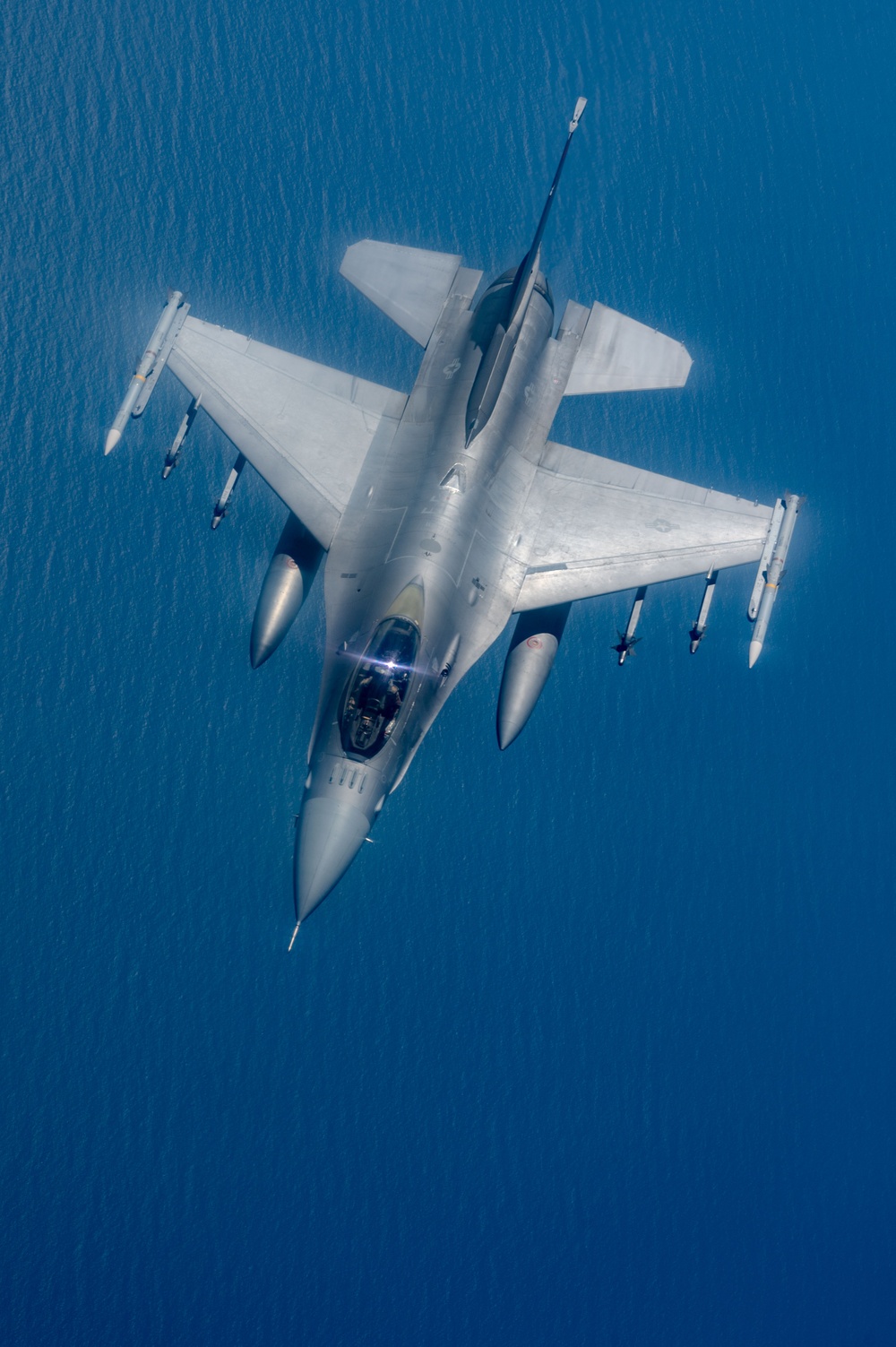 F-16 Fighting Falcons conduct routine presence patrol mission over CENTCOM AOR