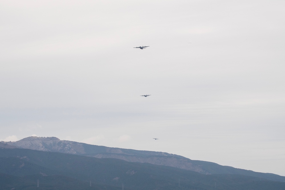 Airborne 25: US, JGSDF conduct annual mass airborne operations