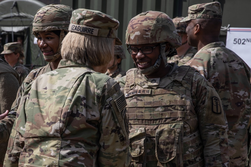 Lt. Gen. Mary k. Izaguirre Visits LTA Watkins