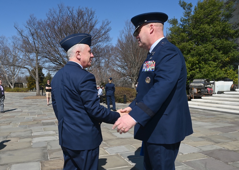 Turkish Air Chief Lays Wreath at Tomb of the Unkown Soldier