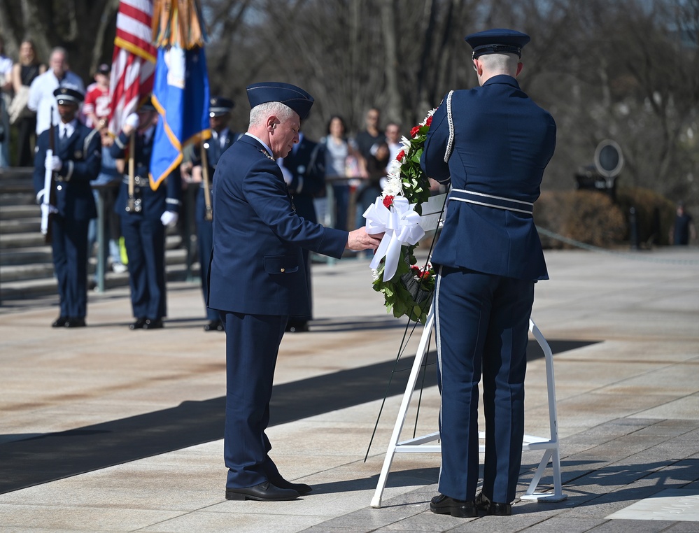 Turkish Air Chief Lays Wreath at Tomb of the Unkown Soldier