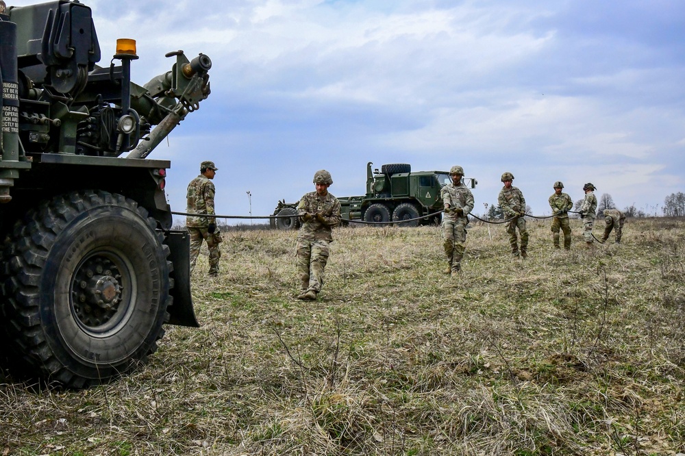 Sky Soldiers Conduct Vehicle Recovery Training in Gašinci, Croatia.