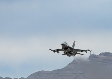 Red Flag-Nellis 25-2 Take Offs