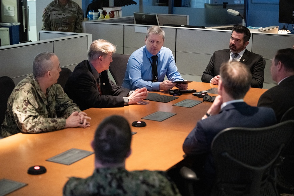 Assistant to the Secretary of Defense for Public Affairs and Chief Pentagon Spokesman Sean Parnell Visits Defense Media Activity