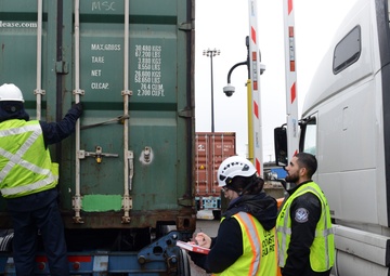 U.S. Coast Guard partners with local agencies for MASFO at Port of Seattle