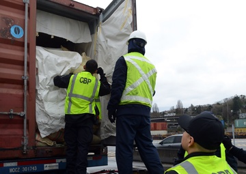 U.S. Coast Guard partners with local agencies for MASFO at Port of Seattle