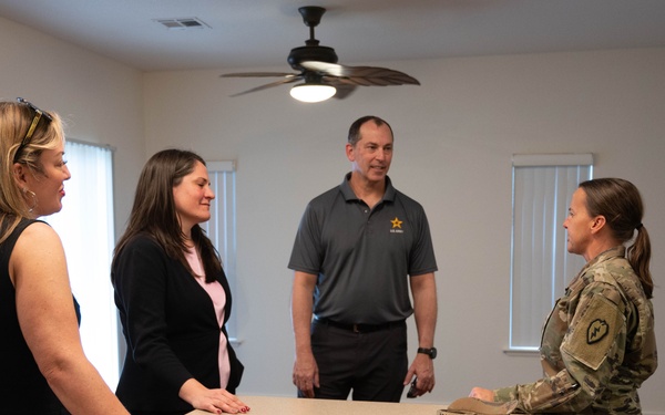 Army Leader Assesses Hawaii Infrastructure, Housing in 2-Day Visit