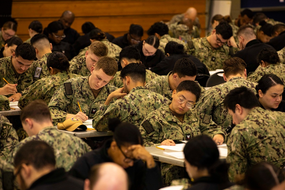 Hampton Roads Sailors take E-5 Navy-Wide Advancement Exam