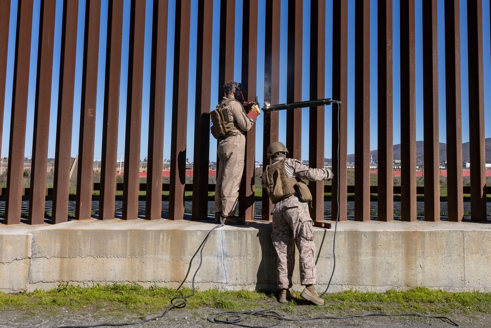 U.S. Marines reinforce barrier along southern border