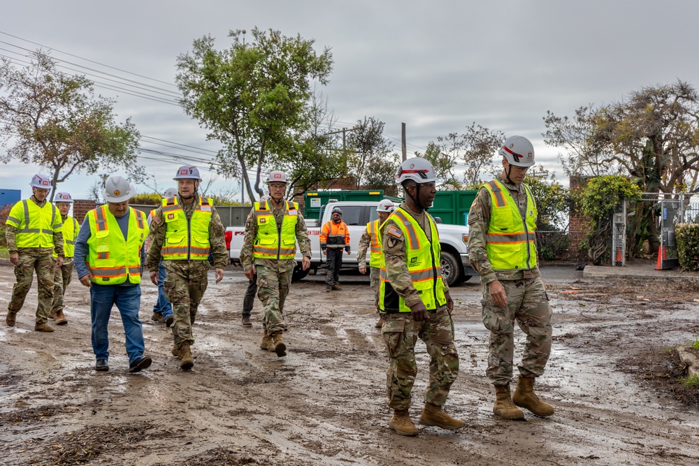 USACE Senior Leaders Inspect Wildfire Cleanup