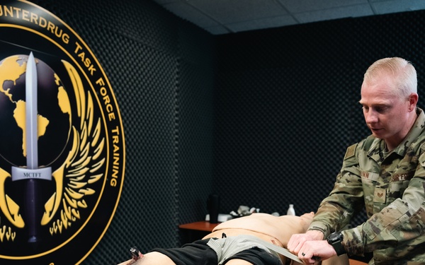 Counterdrug Program demonstrates life saving skills during distance learning session