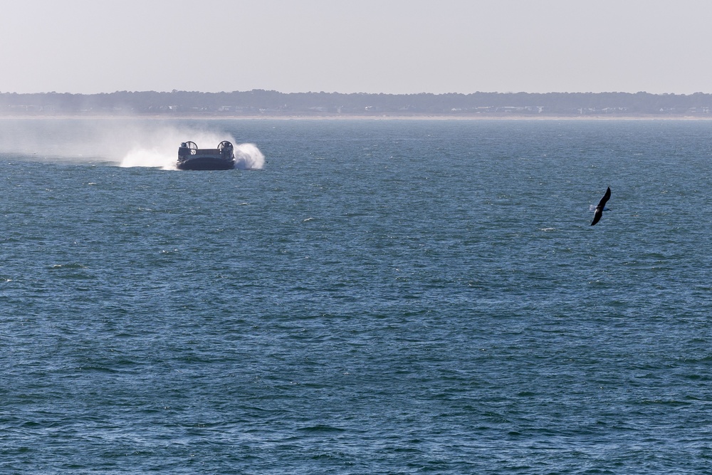 Iwo Jima Conducts LCAC Recovery Operations