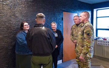 Chief of National Guard Bureau Recognizes USO's Vital Support for Military Members