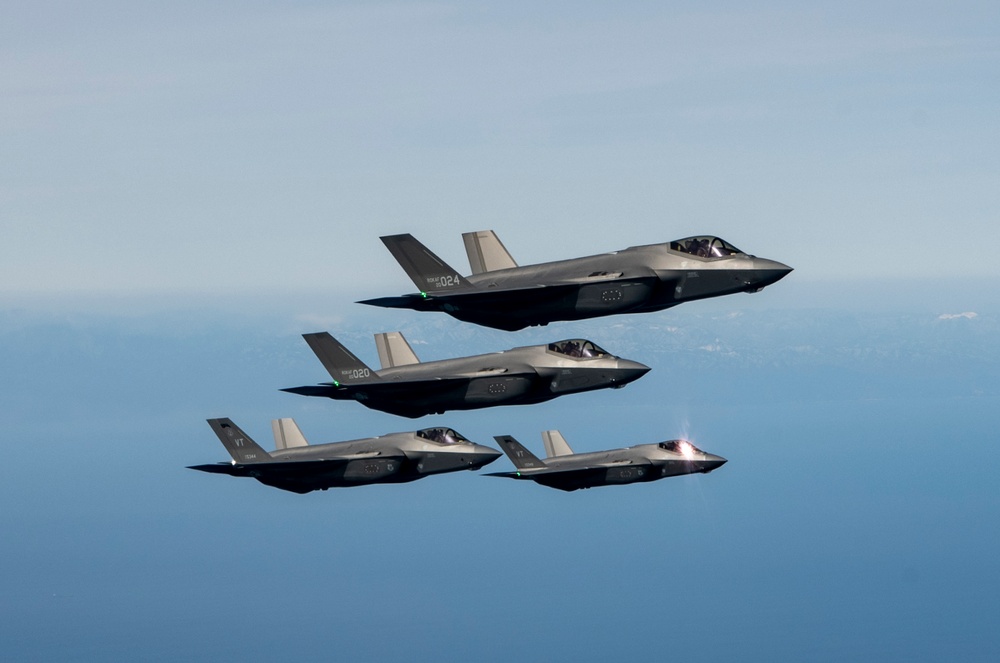 USAF, ROKAF and USN F-35s integrate during FS25