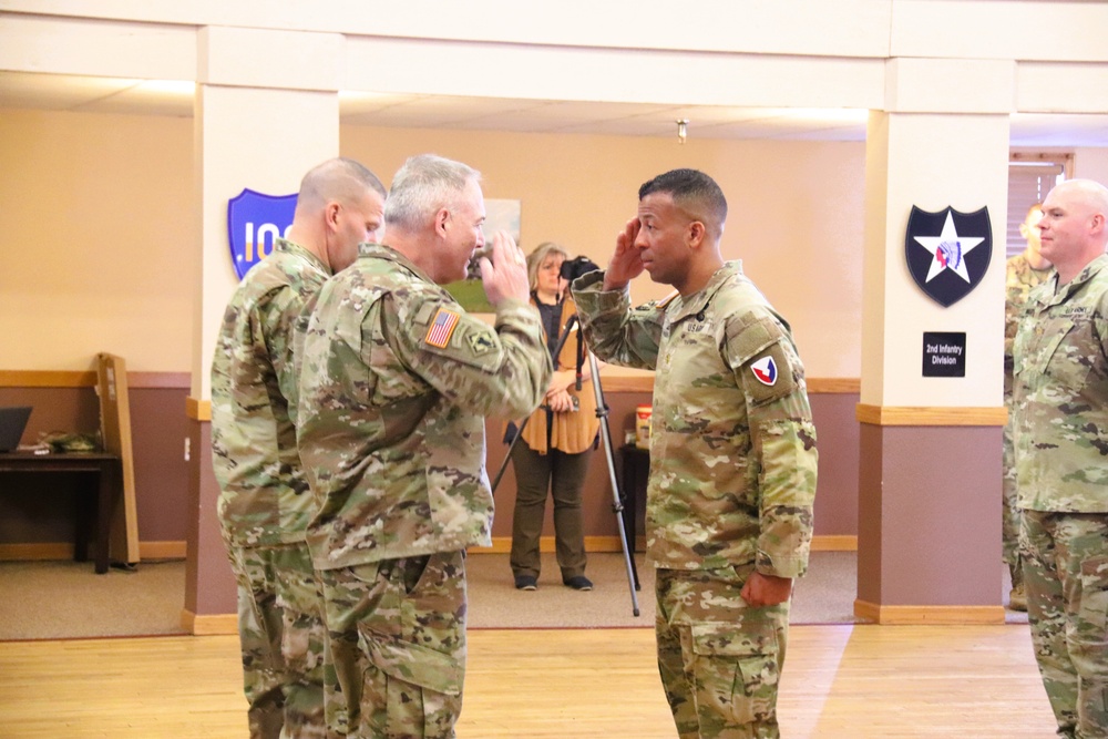 Fort McCoy Garrison Soldiers switch to 88th Readiness Division patch in patching ceremony