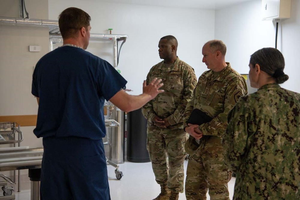 U.S Forces Japan and Fifth Air Force commander visits MCAS Iwakuni