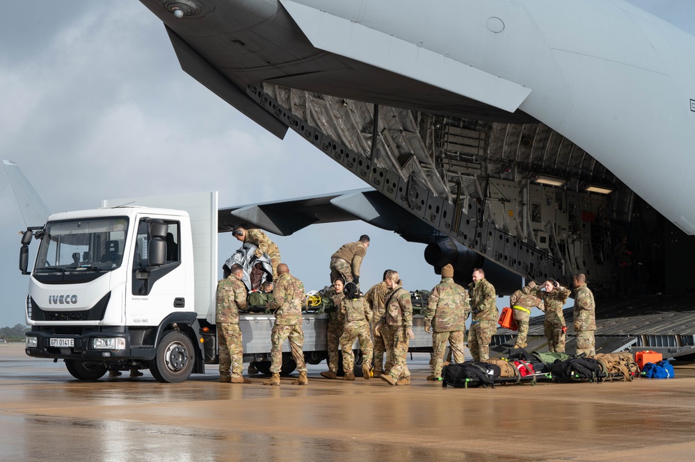 DVIDS - Images - 433rd Airlift Wing Reserve Citizen Airmen Conduct ...