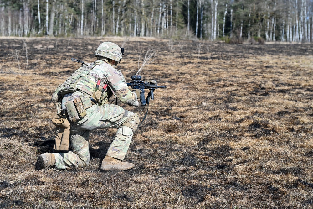 Sky Soldiers Conduct a Live Fire Exercise