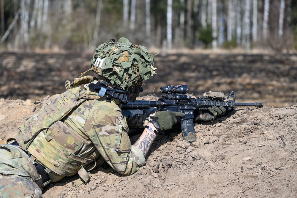 Sky Soldiers Conduct a Live Fire Exercise