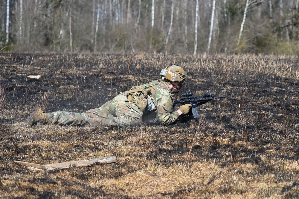 Sky Soldiers Conduct a Live Fire Exercise