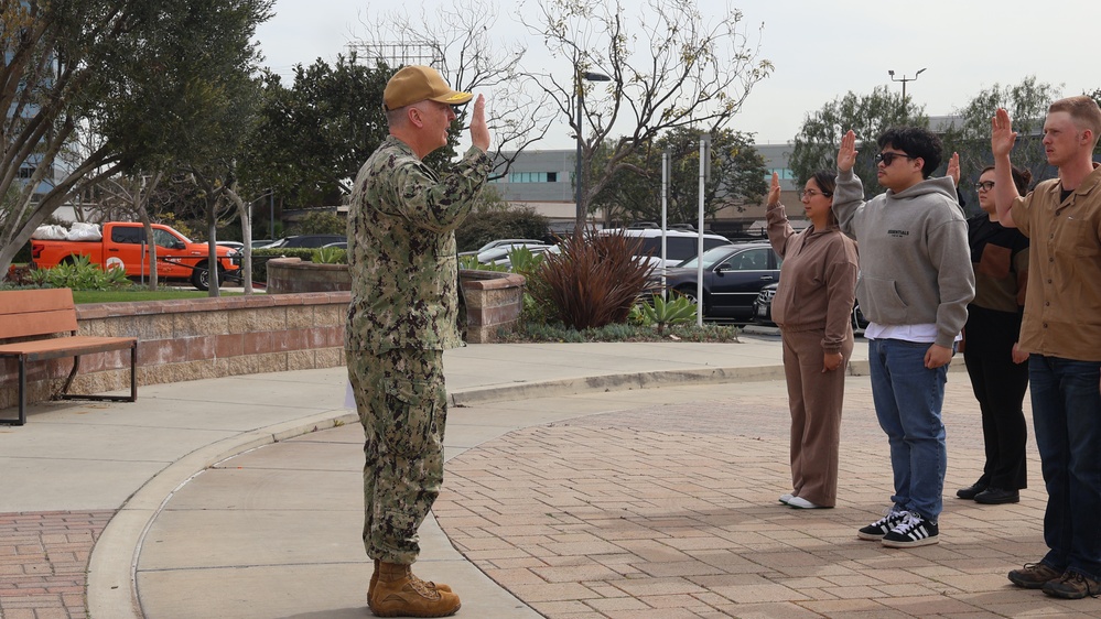 COMMANDER, NAVY RECRUITING COMMAND, LOS ANGELES VISIT