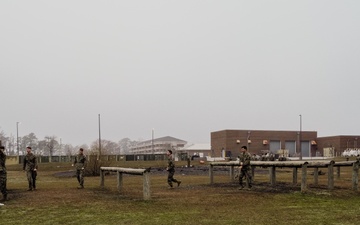 Headquarters and Service Company conduct Obstacle Course training