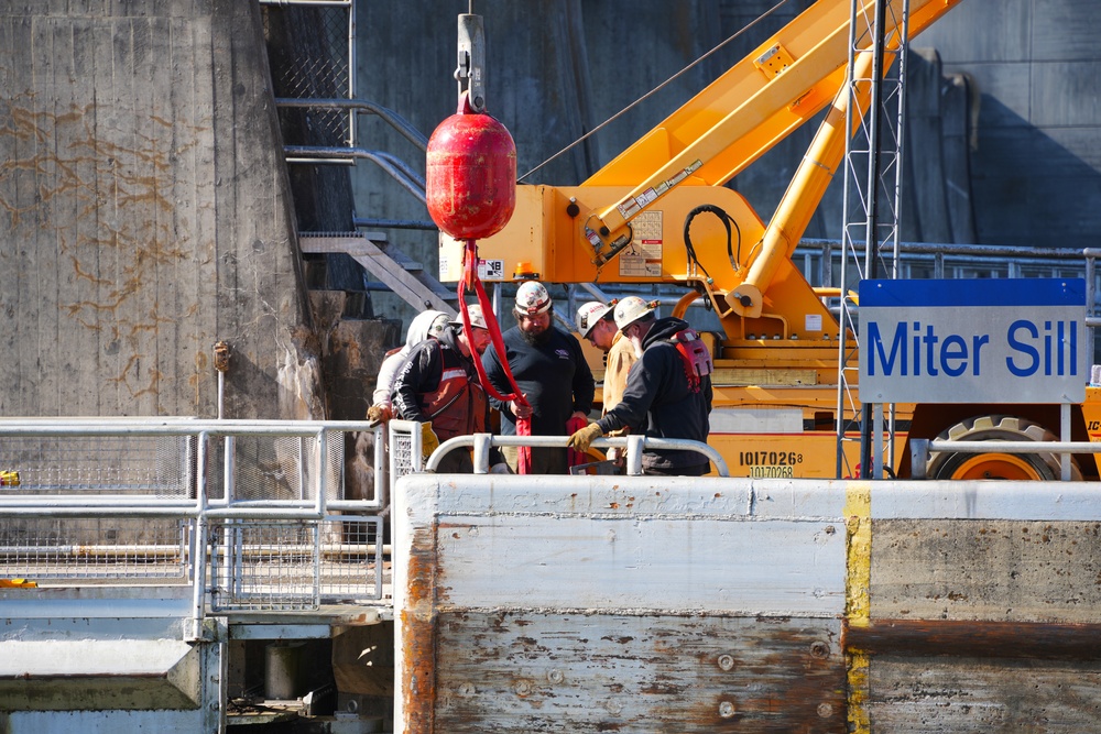 Ongoing maintenance at Cheatham Lock aims to improve navigation safety