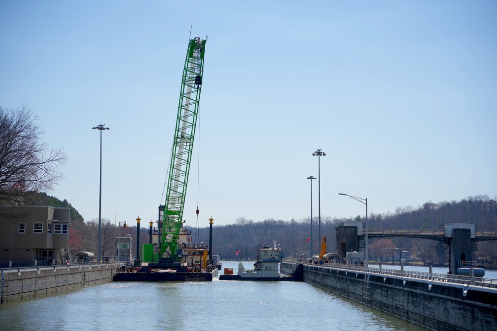 Ongoing maintenance at Cheatham Lock aims to improve navigation safety