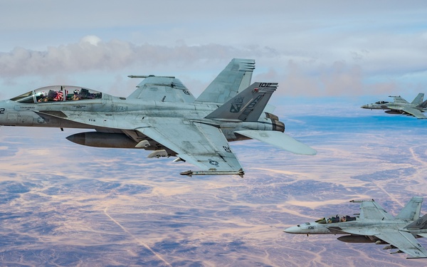 Hive mind: Navy Super Hornets fly in formation over USCENTCOM AOR