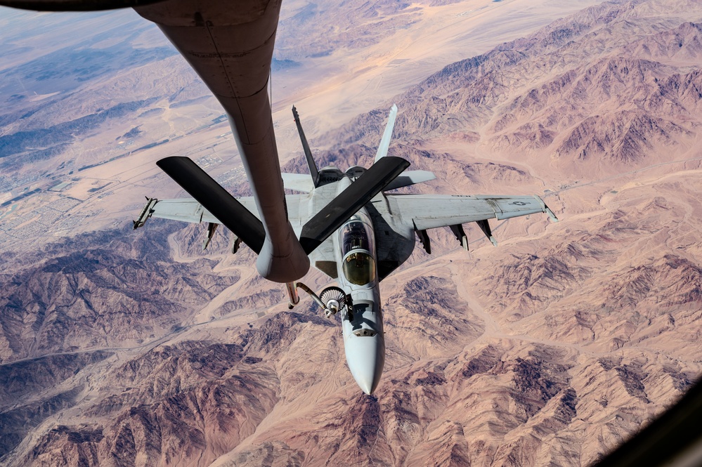 Hive mind: Navy Super Hornets fly in formation over USCENTCOM AOR