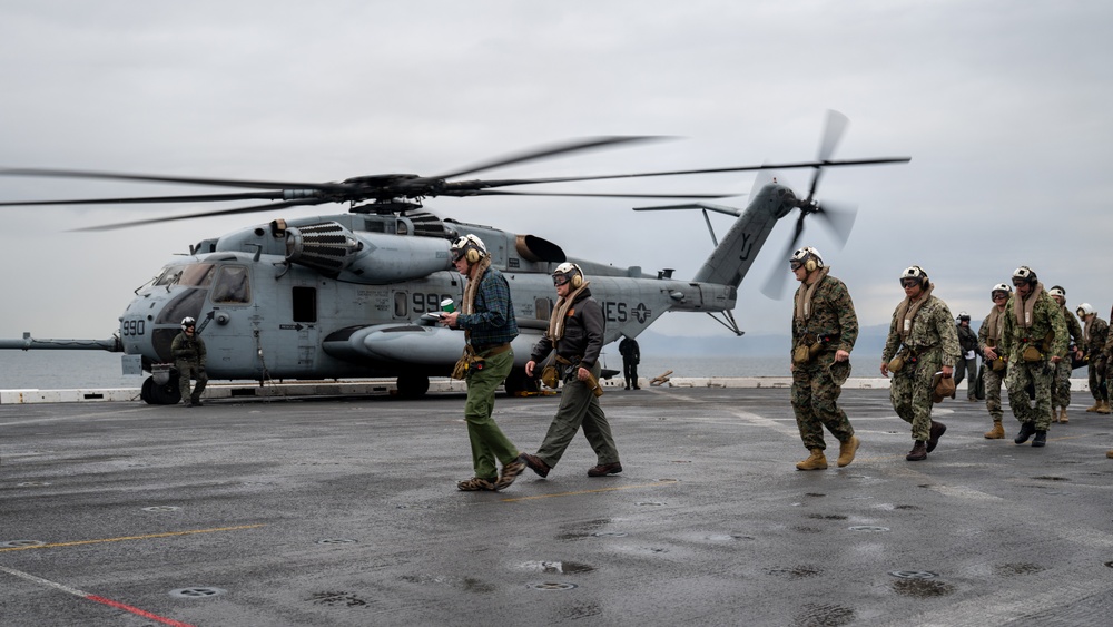 QUART 25.2: Navy and Marine Corps leadership visits Somerset