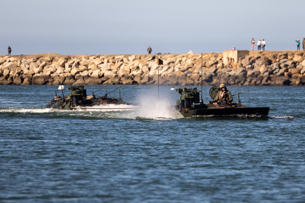 3rd AA Bn. conducts ACV operations during QUART