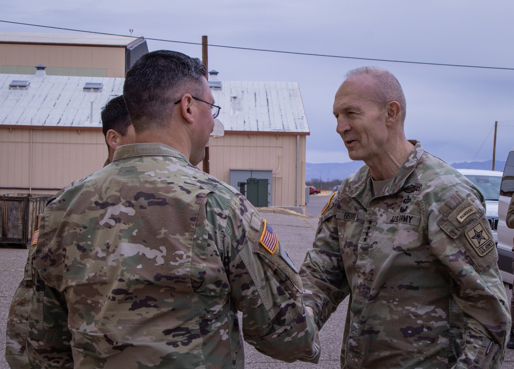 Chief of Staff of the Army visits southern border