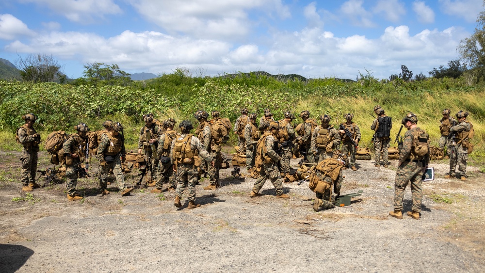 Students at SOI-W Participate in the Advanced Infantry Marine Course