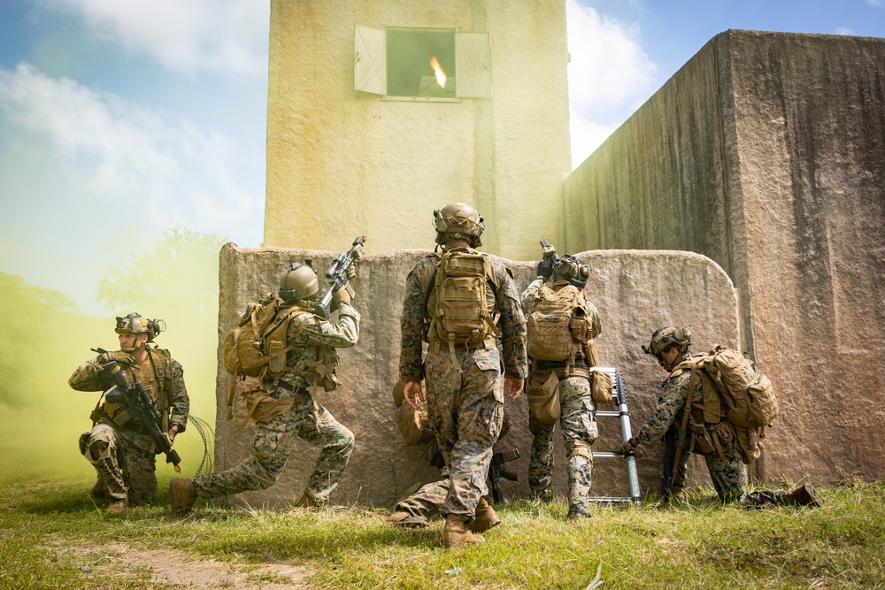Pacific Marine Advanced Infantry Training – SOI West