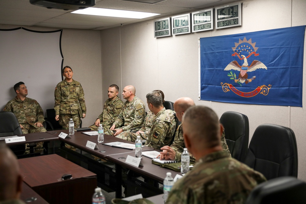 Nordhaus visits Guardsmen on duty securing border