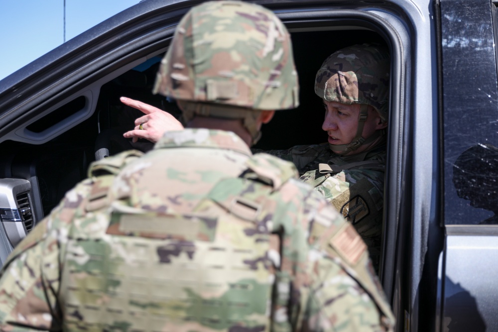 Nordhaus visits Guardsmen on duty securing border
