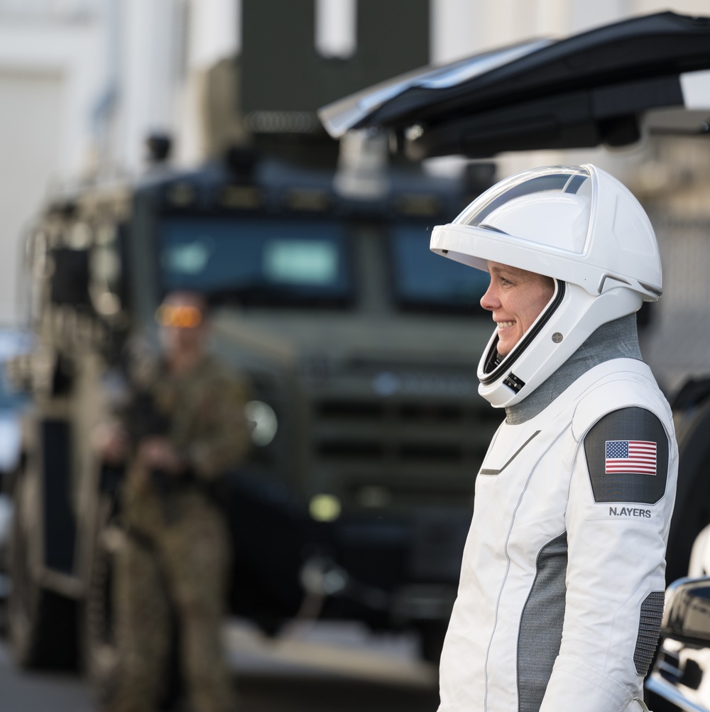 Air Force astronaut speaks prior launch