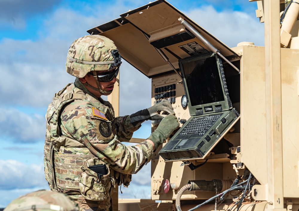 HHB Divarty 10th Mountain Division Soldiers certify on their radar systems