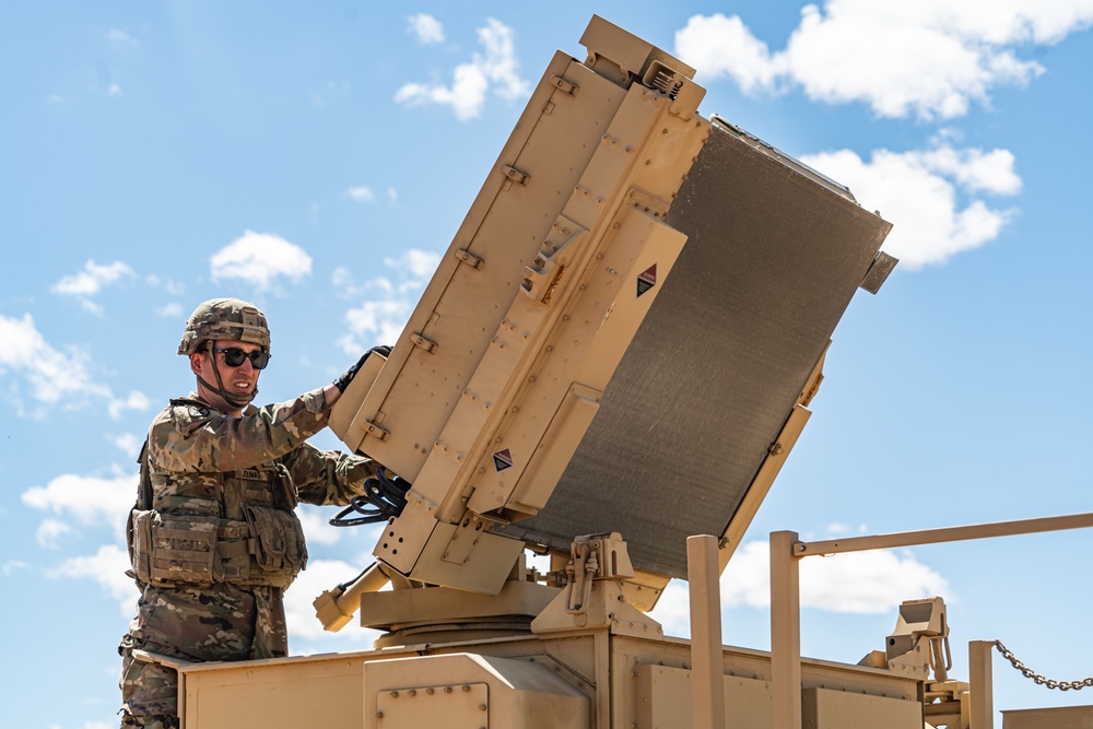 HHB Divarty 10th Mountain Division Soldiers certify on their radar systems