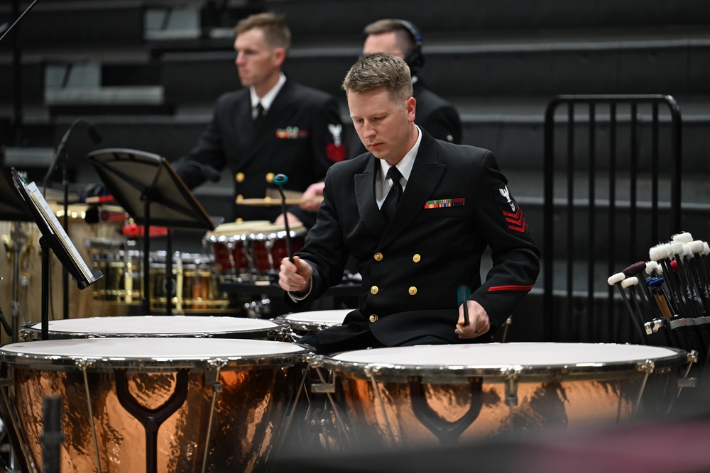 U.S. Navy Band performs in Acworth on National Tour