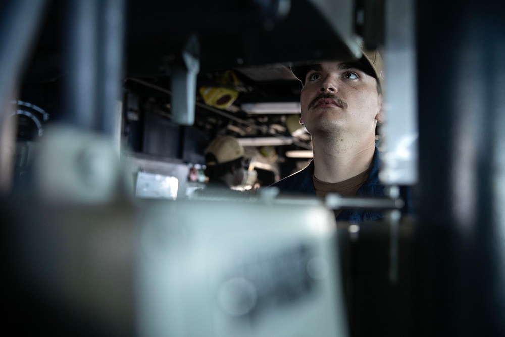 Wayne E. Meyer Sailors Test Electronic Decoy Firing System