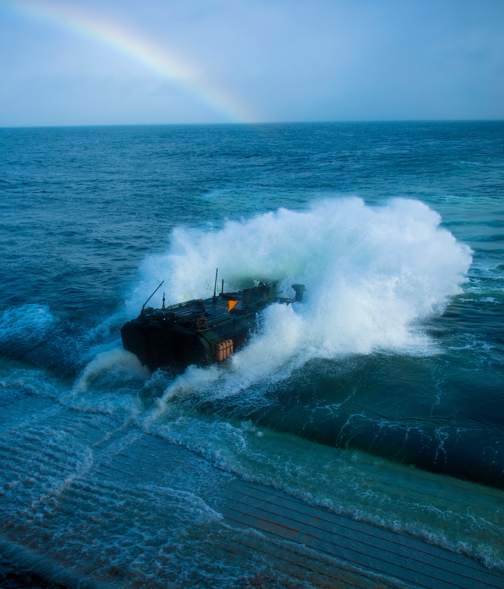 3rd Assault Amphibian Battalion conduct amphibious operations aboard USS Somerset (LPD 25)